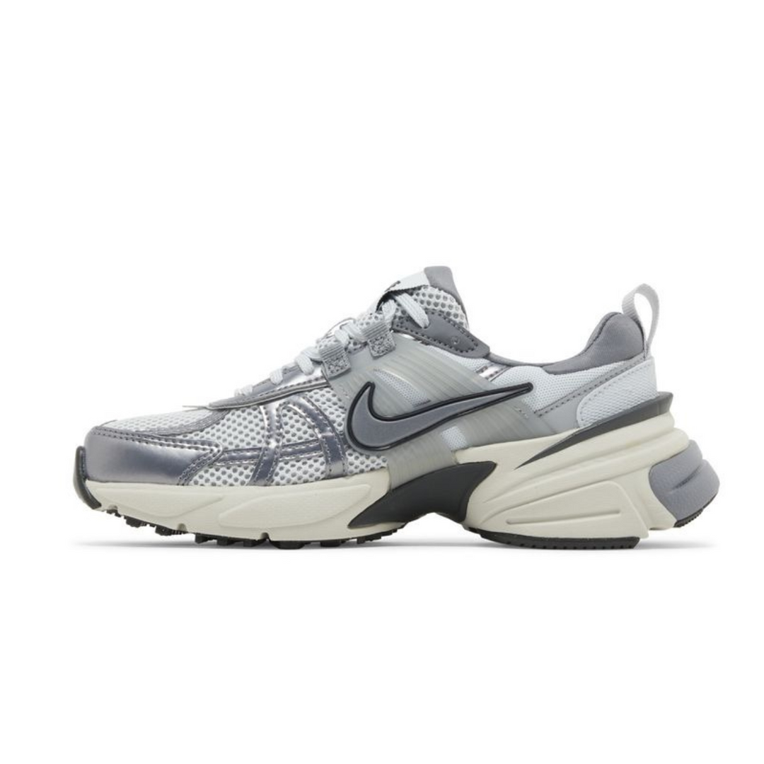 Nike V2K Run 'Pure Platinum Wolf Grey'