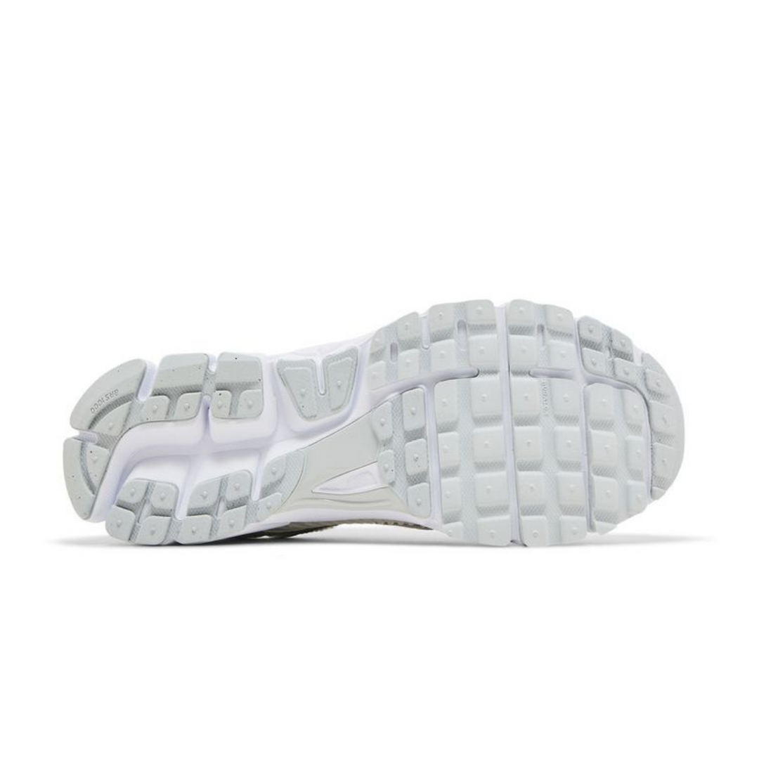 Air Zoom Vomero 5 'Chrome Toe'