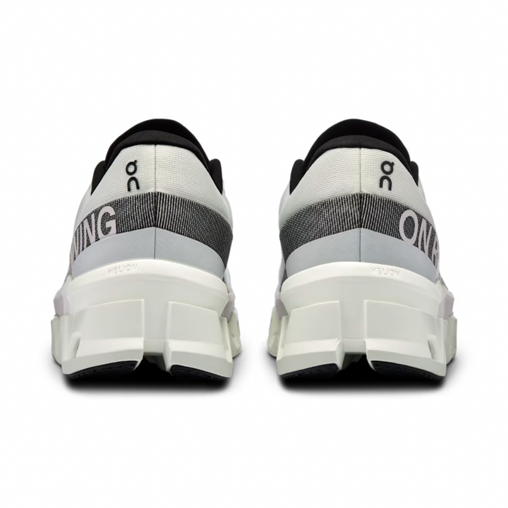 On Running Cloudmonster 2 Undyed/Frost