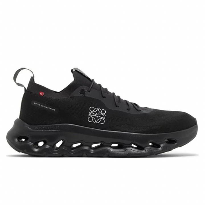 LOEWE x On Cloudtilt All black