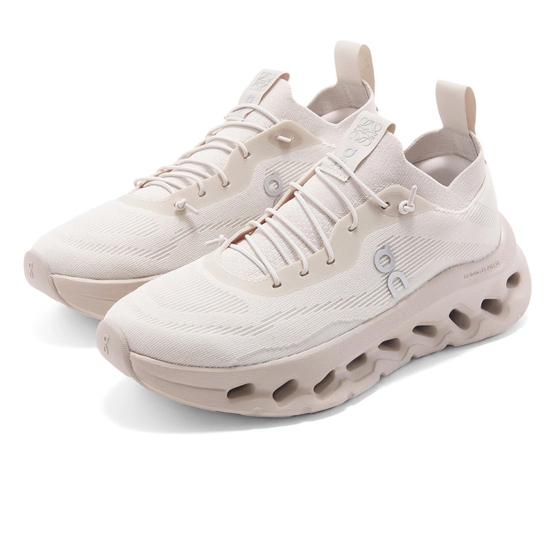 LOEWE x On Cloudtilt Sand